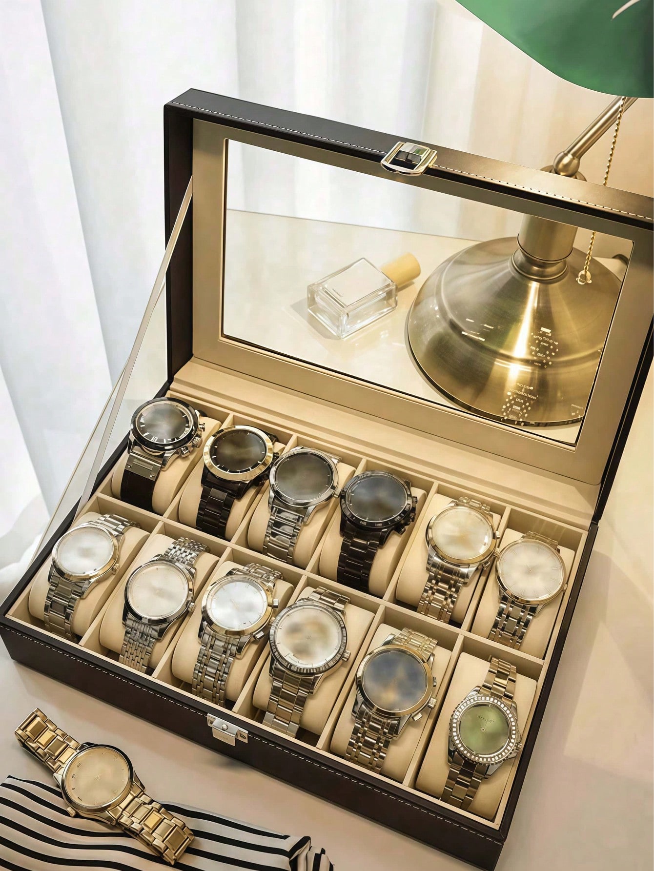 Kotak Jam Tangan Kulit dengan  - Model Kit Display ulasan dan harga